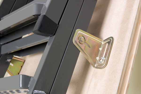 LMS metalen zoldertrap