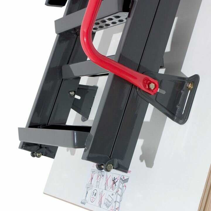 Fakro LMK metalen zoldertrap 70x120 cm