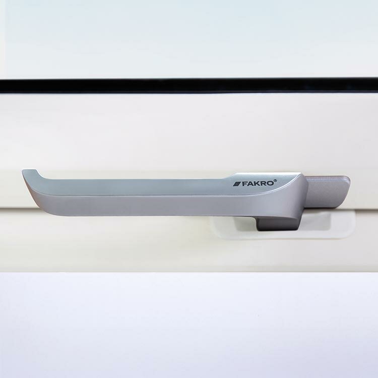 Fakro wit tuimeldakraam FTW-V U3 94x118 cm