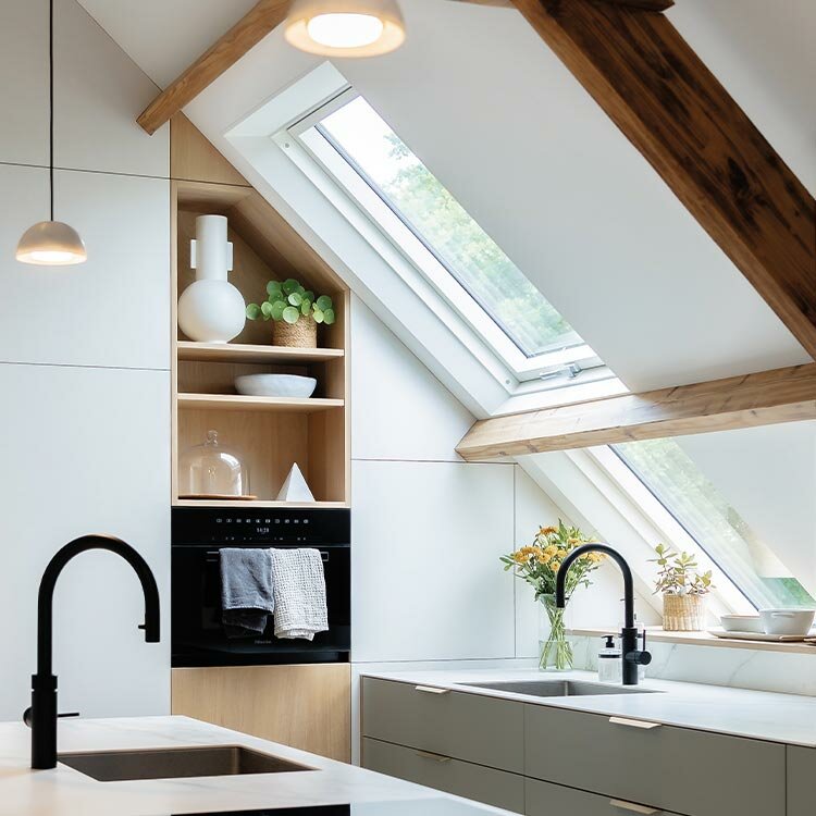 Fakro wit tuimeldakraam onderhoudsarm FTU-V U41 134x140 cm