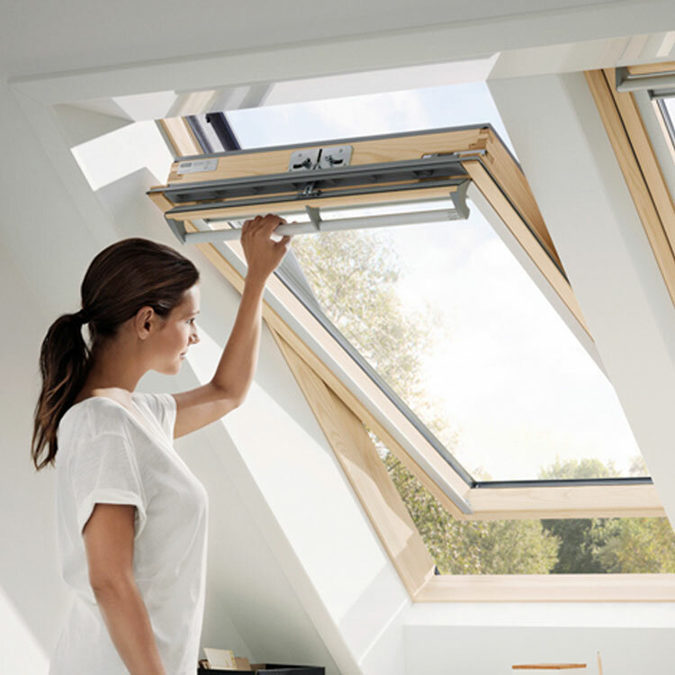 Velux GGL UK04 3070 tuimeldakraam 134x98 cm