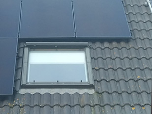 Dakraam lekt door PV-panelen