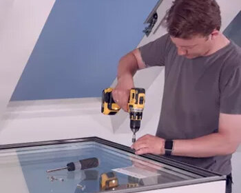 Glasplaat dakraam vervangen: wanneer, hoe en waarom