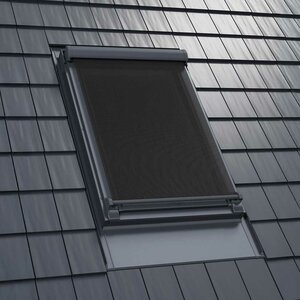 Fakro Screen AMZ handbediend (089) 114x78 cm